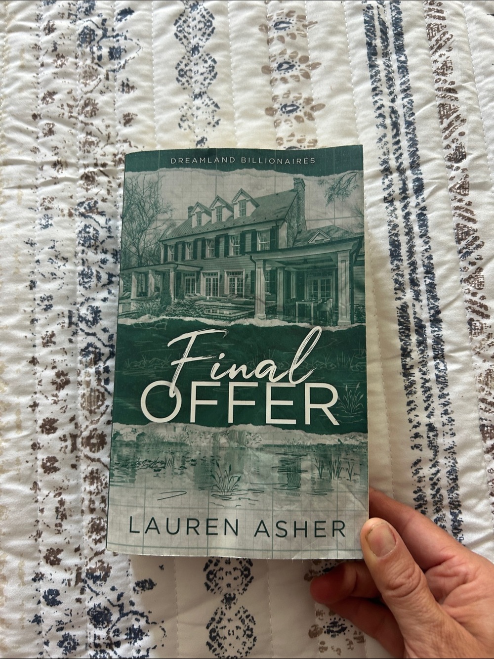 Final Offer by Lauren Asher - Green Cover Paperback